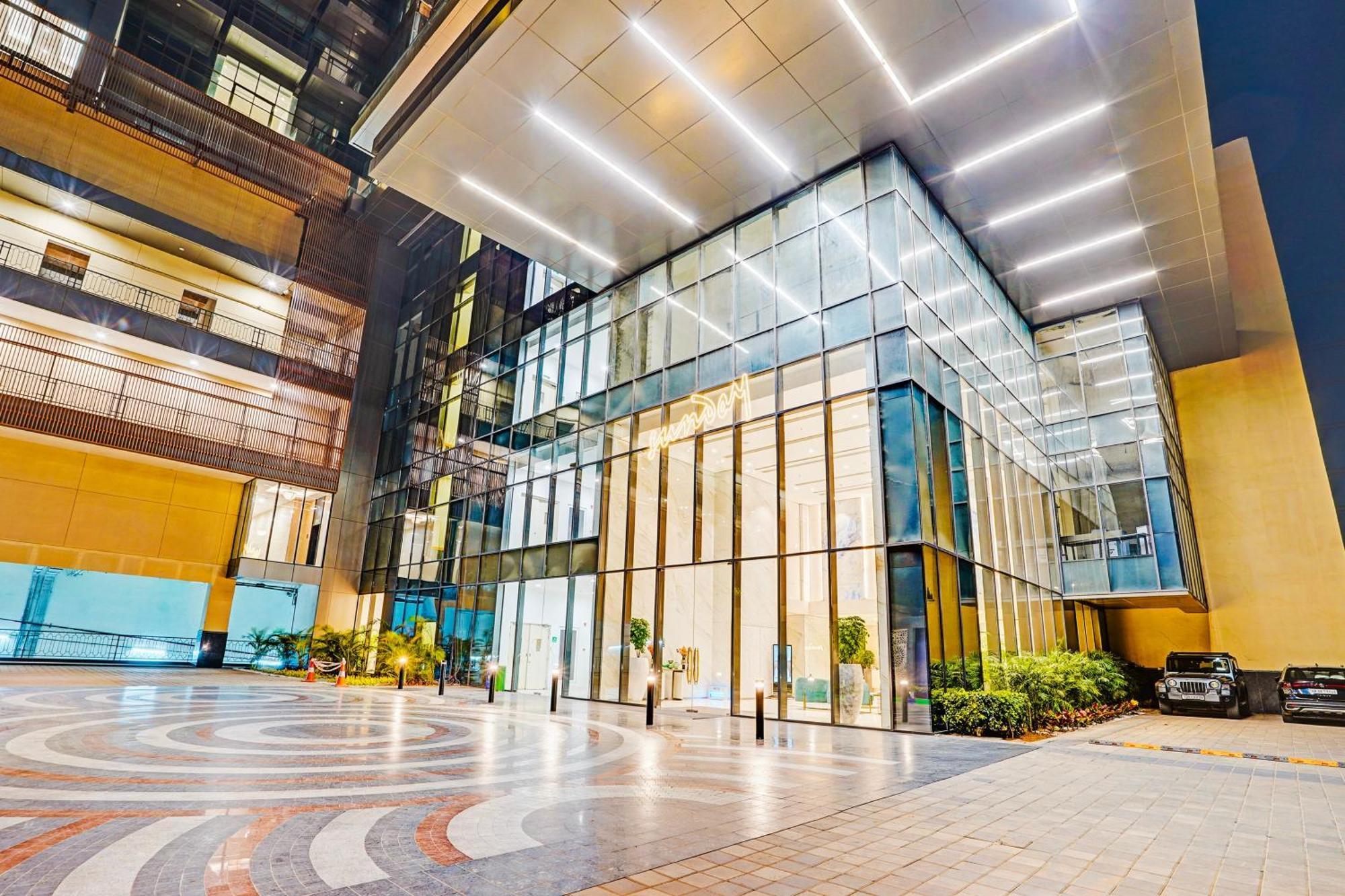 Sunday Hotels And Residences Gurgaon Exterior photo