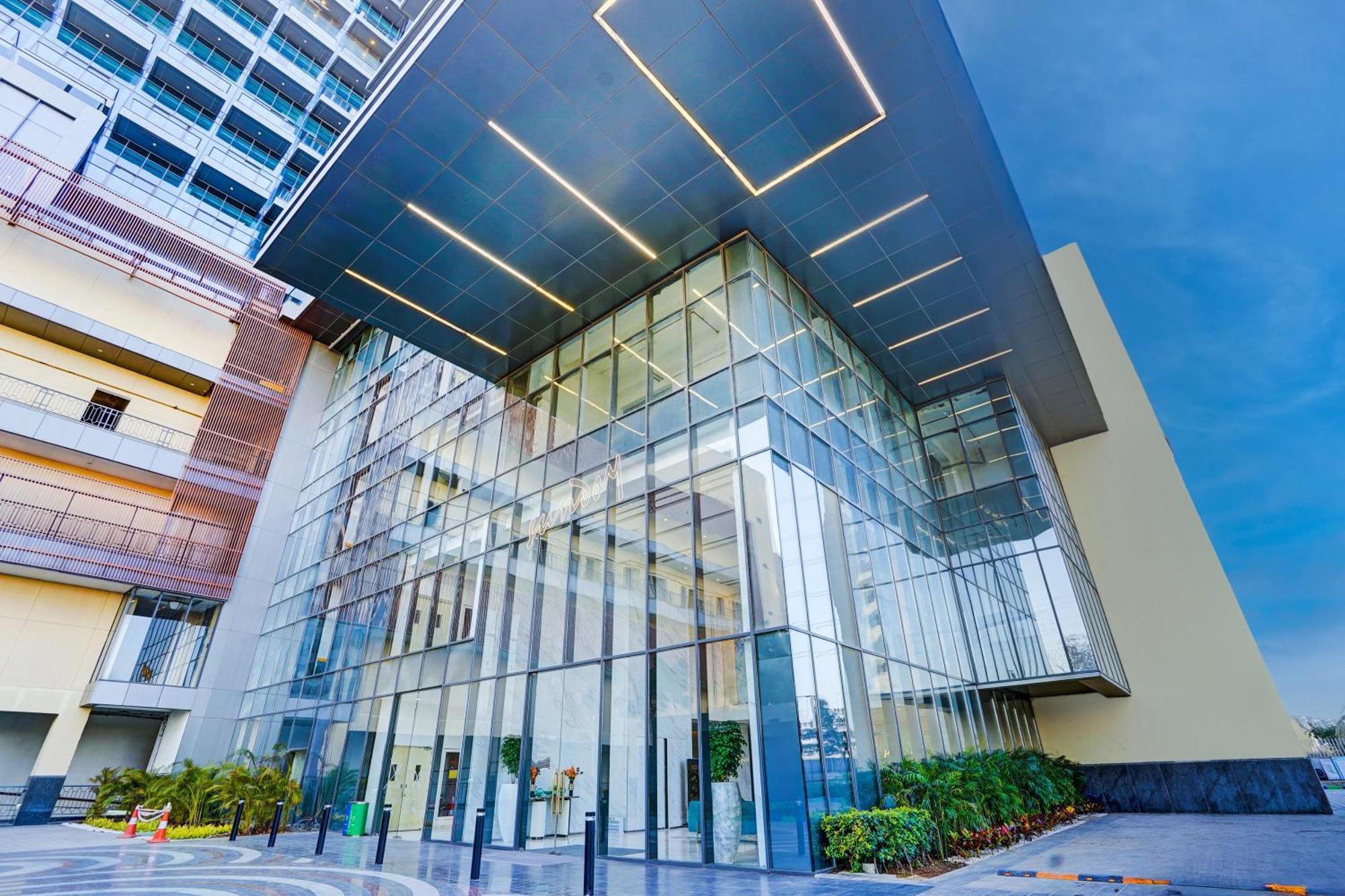 Sunday Hotels And Residences Gurgaon Exterior photo