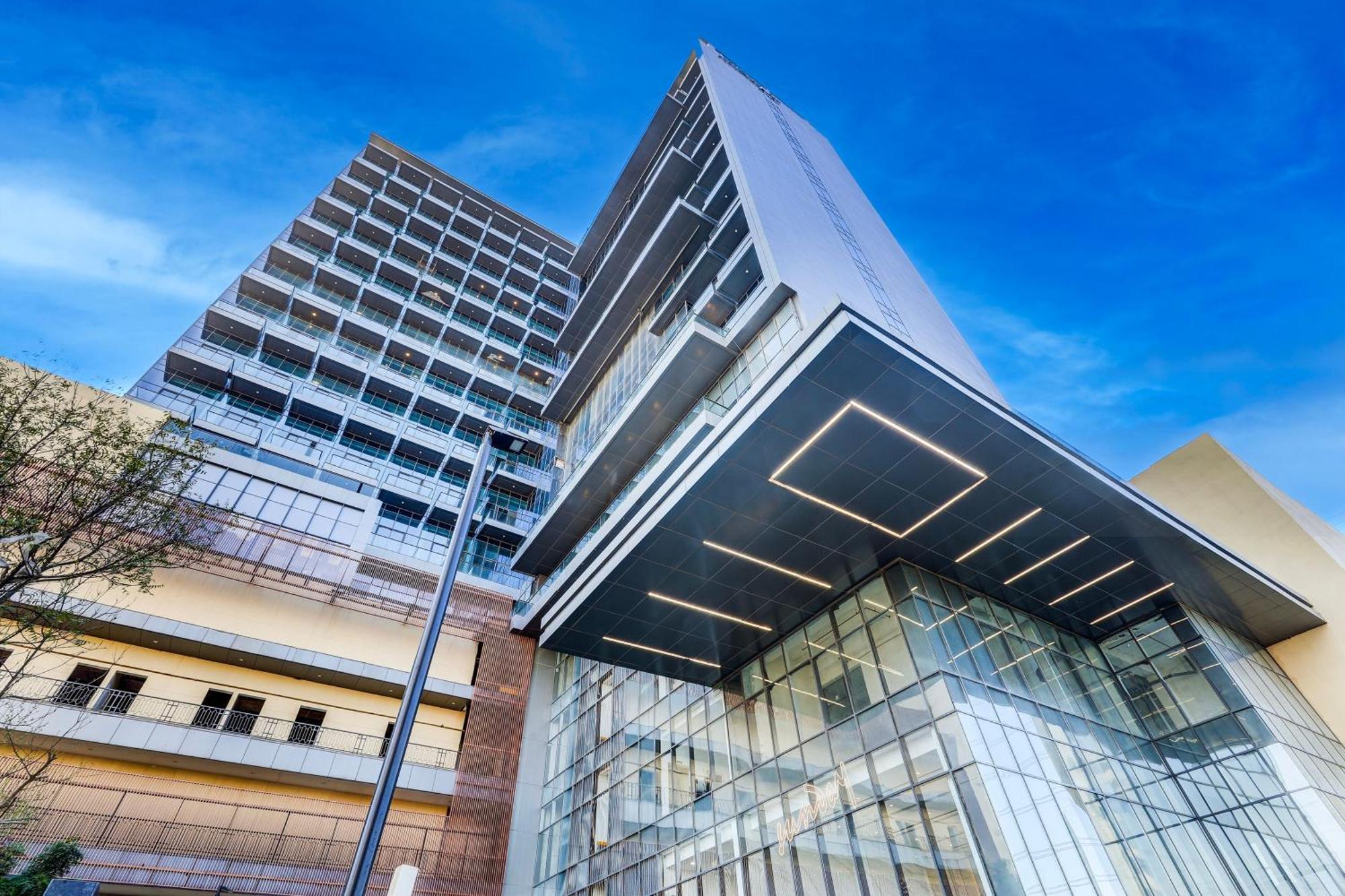 Sunday Hotels And Residences Gurgaon Exterior photo