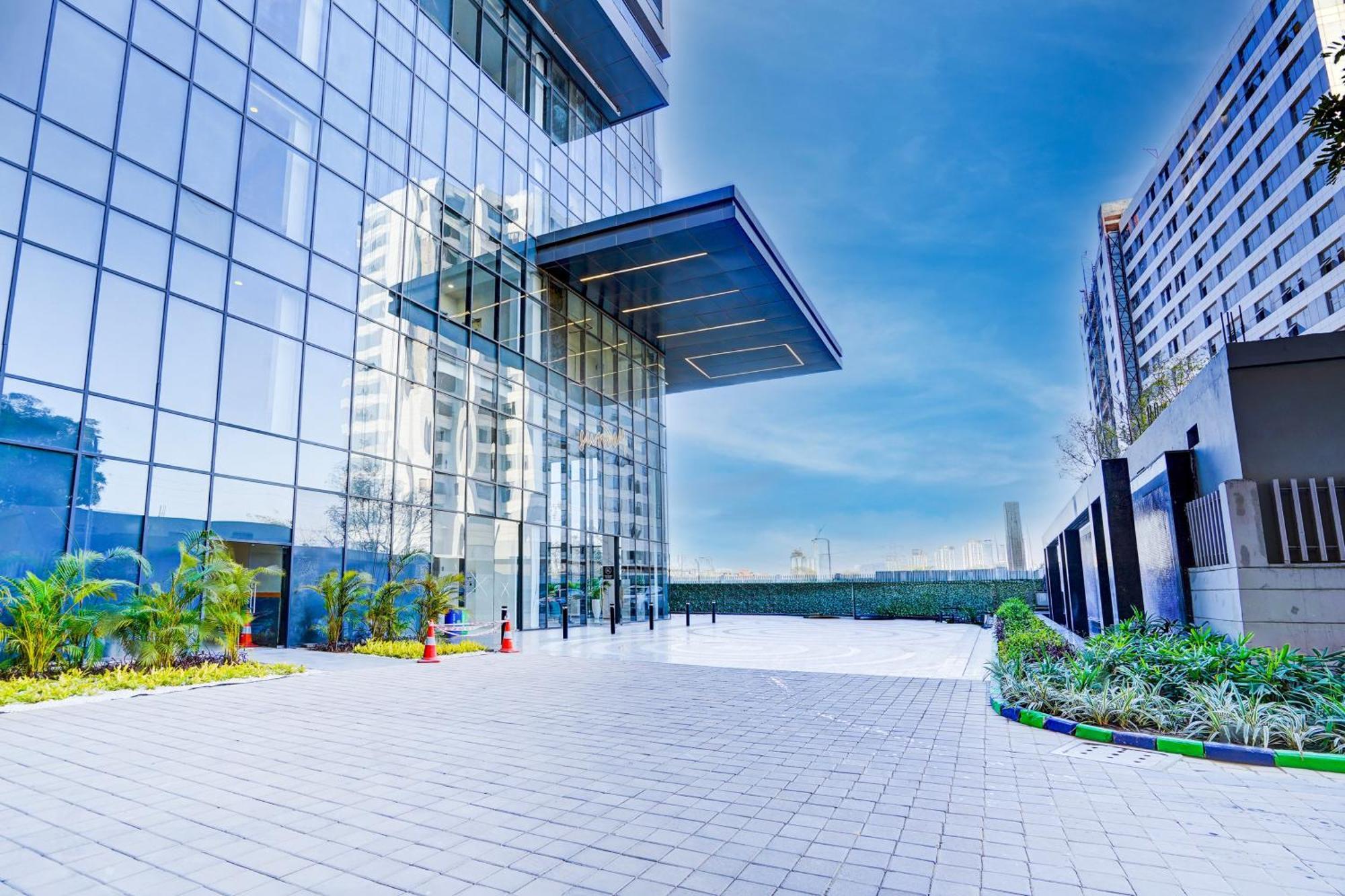 Sunday Hotels And Residences Gurgaon Exterior photo