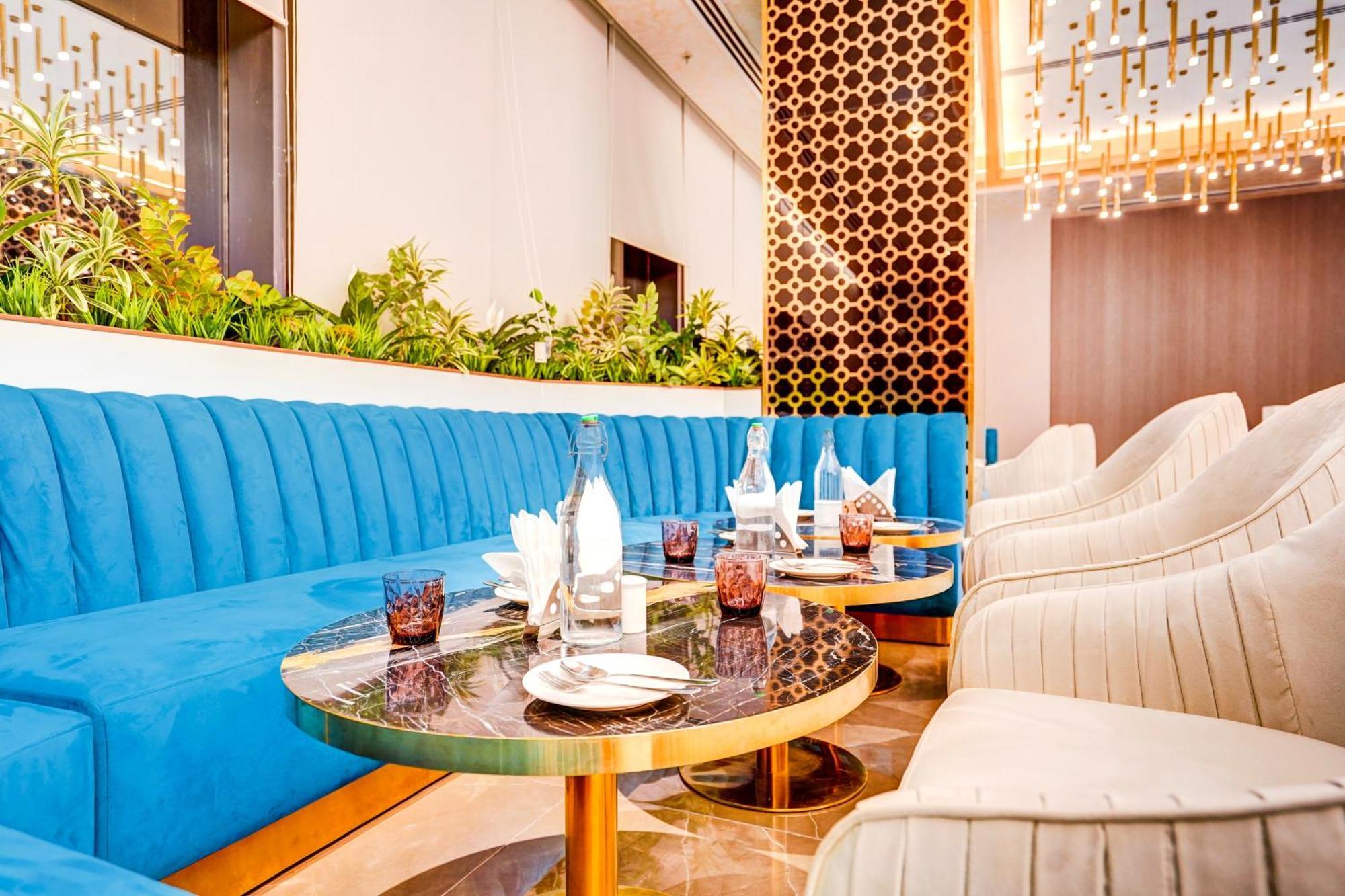 Sunday Hotels And Residences Gurgaon Exterior photo