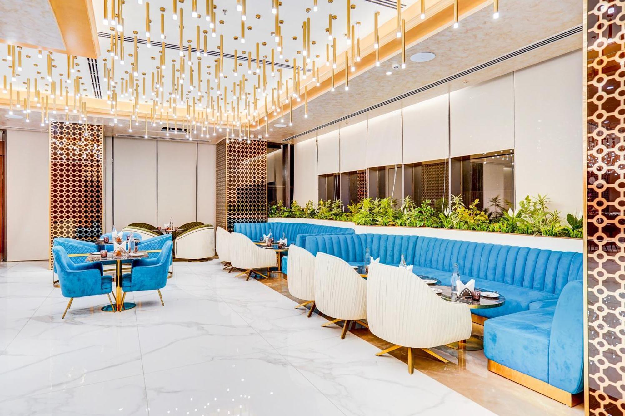 Sunday Hotels And Residences Gurgaon Exterior photo