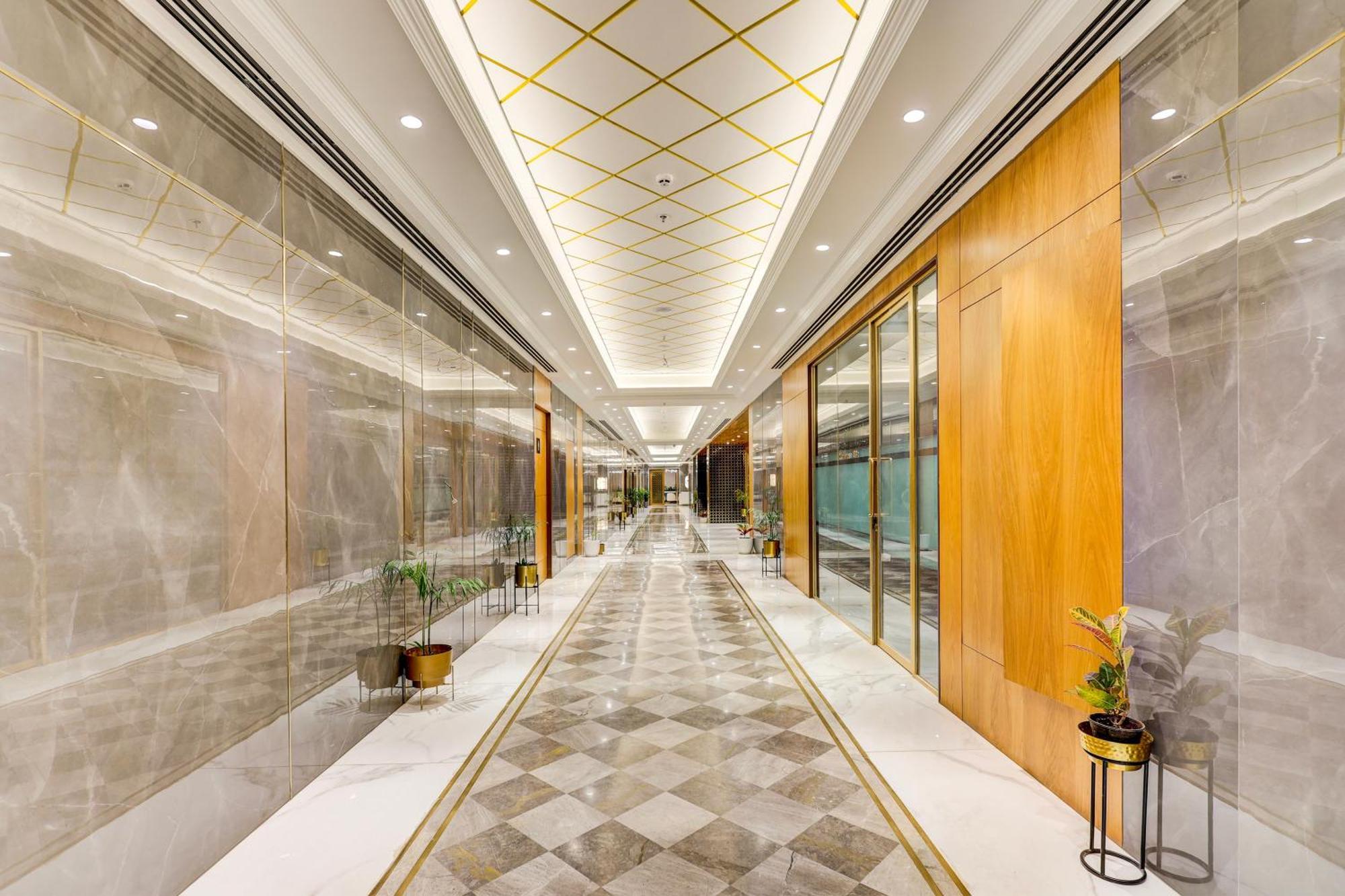 Sunday Hotels And Residences Gurgaon Exterior photo